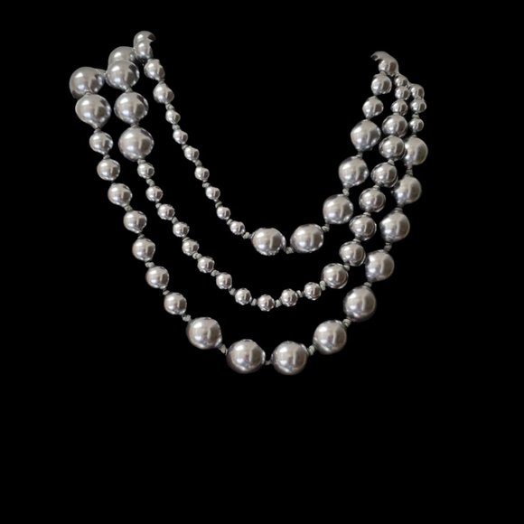 CHICO'S Gray Faux Pearl Necklace - Picture 9 of 10